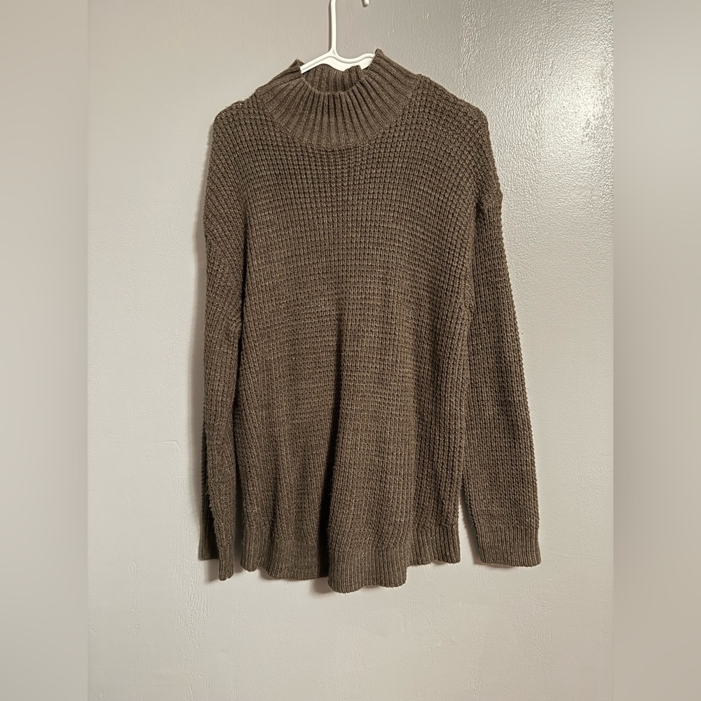 Daisy Fuentes Taupe Turtleneck Sweater